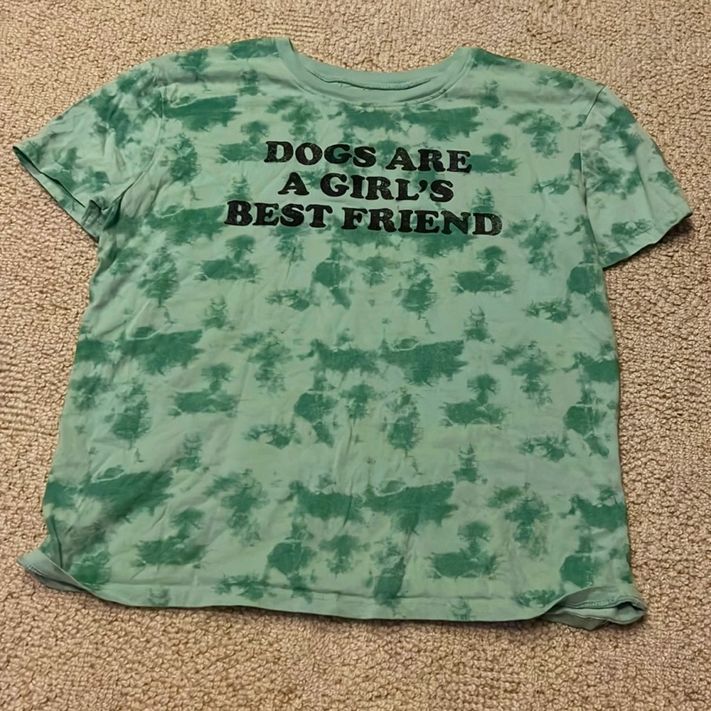 Cute green T-shirt